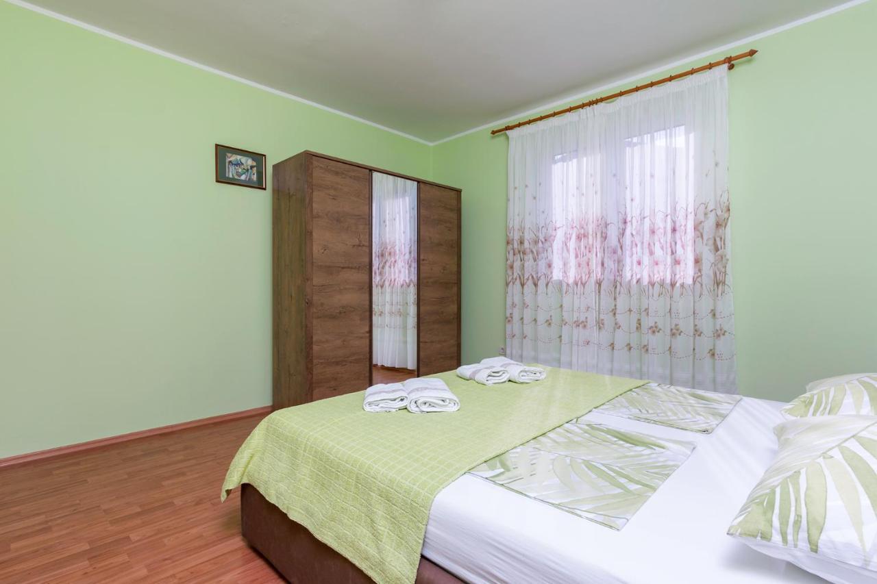 Apartment Rubina With Secure Parking Медулин Екстер'єр фото